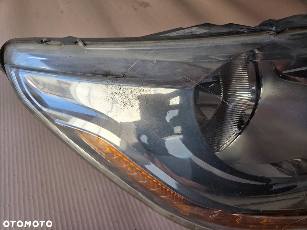 Lampa przednia prawa Citroen C4 II B7 - 5