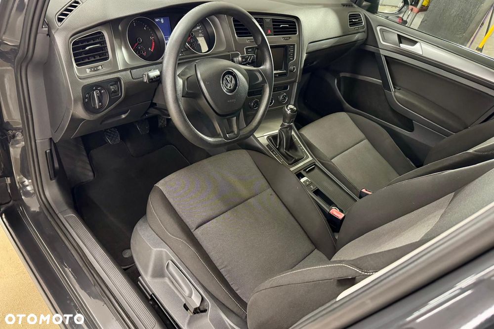 Volkswagen Golf 1.6 TDI Comfortline - 13
