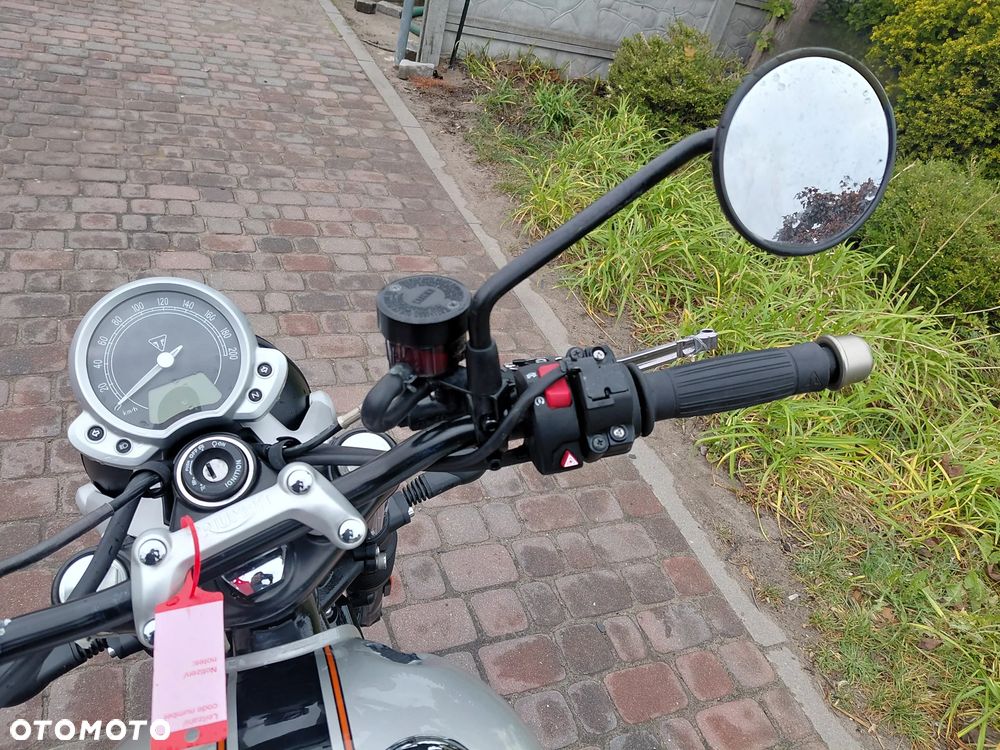Triumph Street Twin - 25