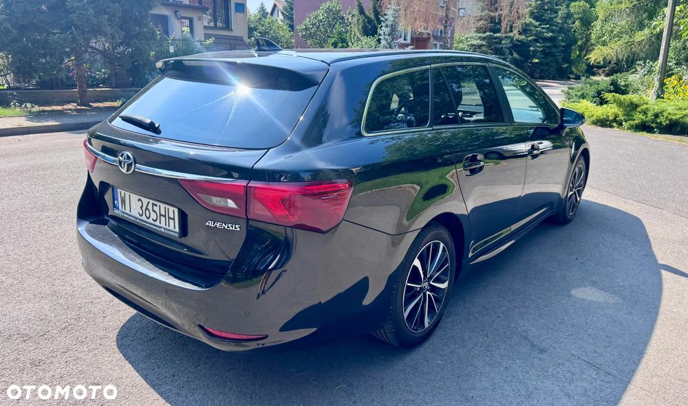 Toyota Avensis 1.8 Premium - 5