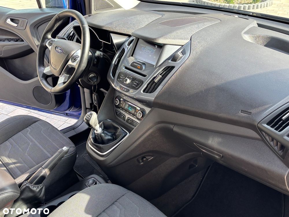 Ford Tourneo Connect Grand - 28