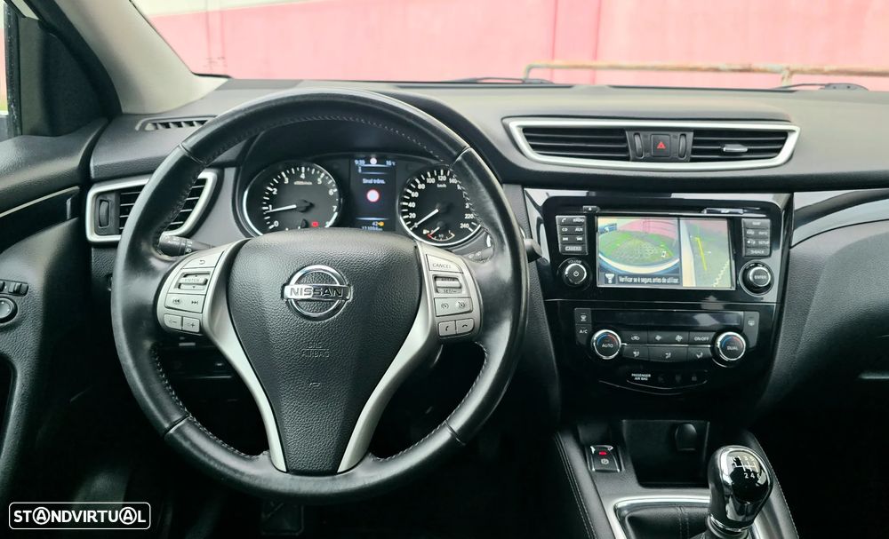 Nissan Qashqai 1.2 DIG-T N-Connecta RS 18 - 21