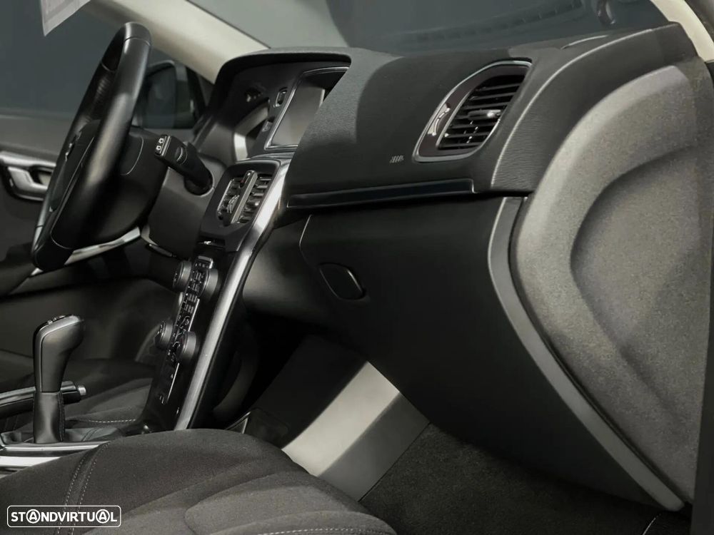 Volvo V40 - 8