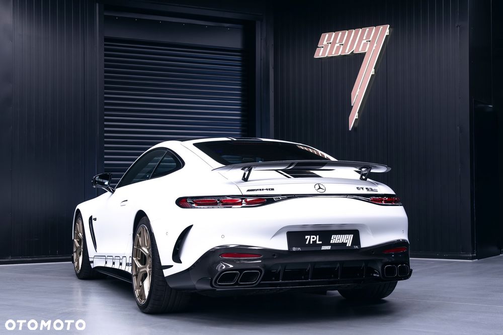 Mercedes-Benz AMG GT - 7