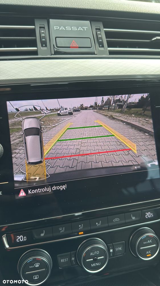 Volkswagen Passat - 21