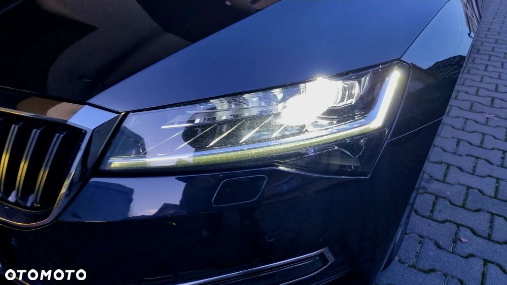 Skoda Superb 2.0 TDI SCR Style - 24