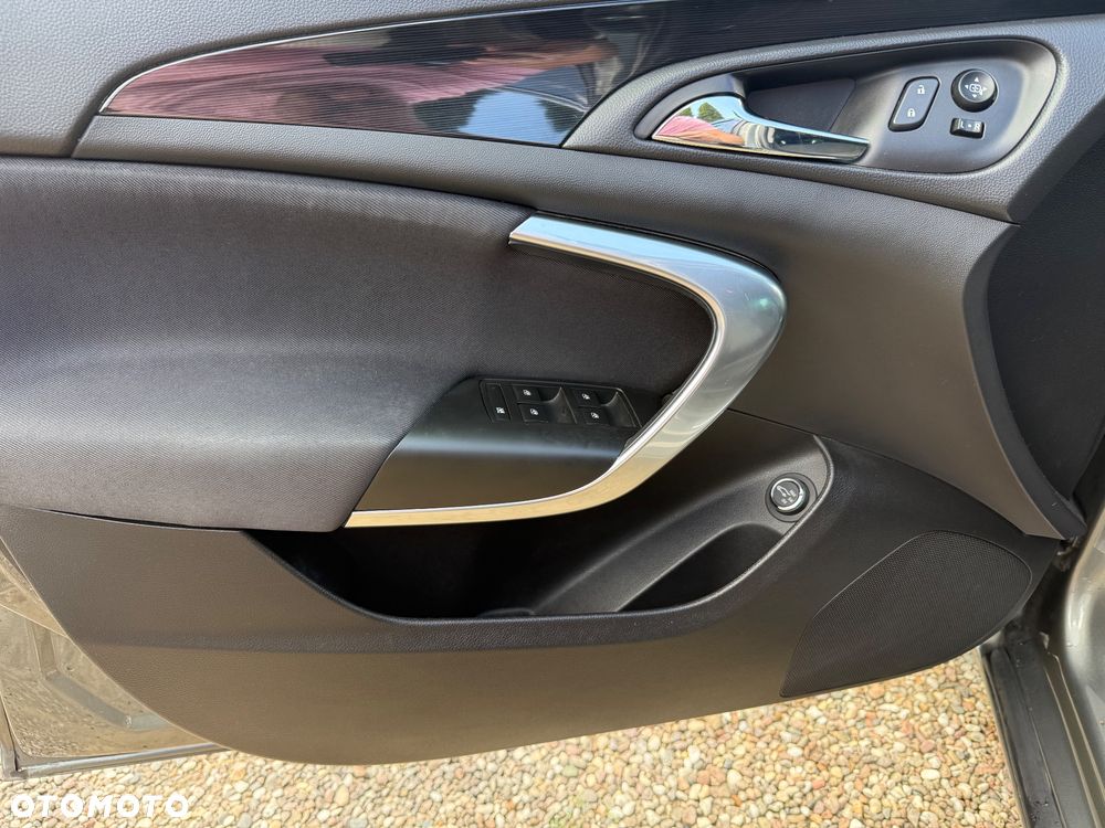 Opel Insignia - 24