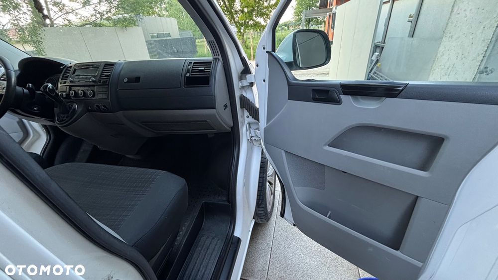 Volkswagen Transporter T5 - 15