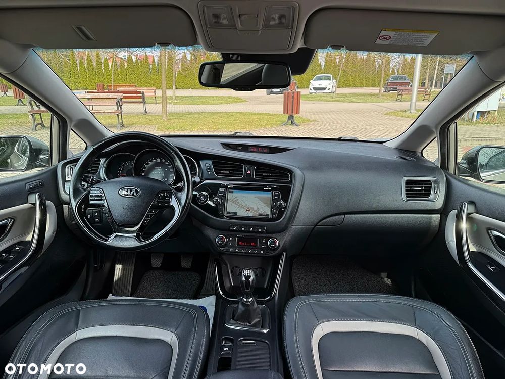 Kia Ceed 1.6 GDI Platinum Edition - 28