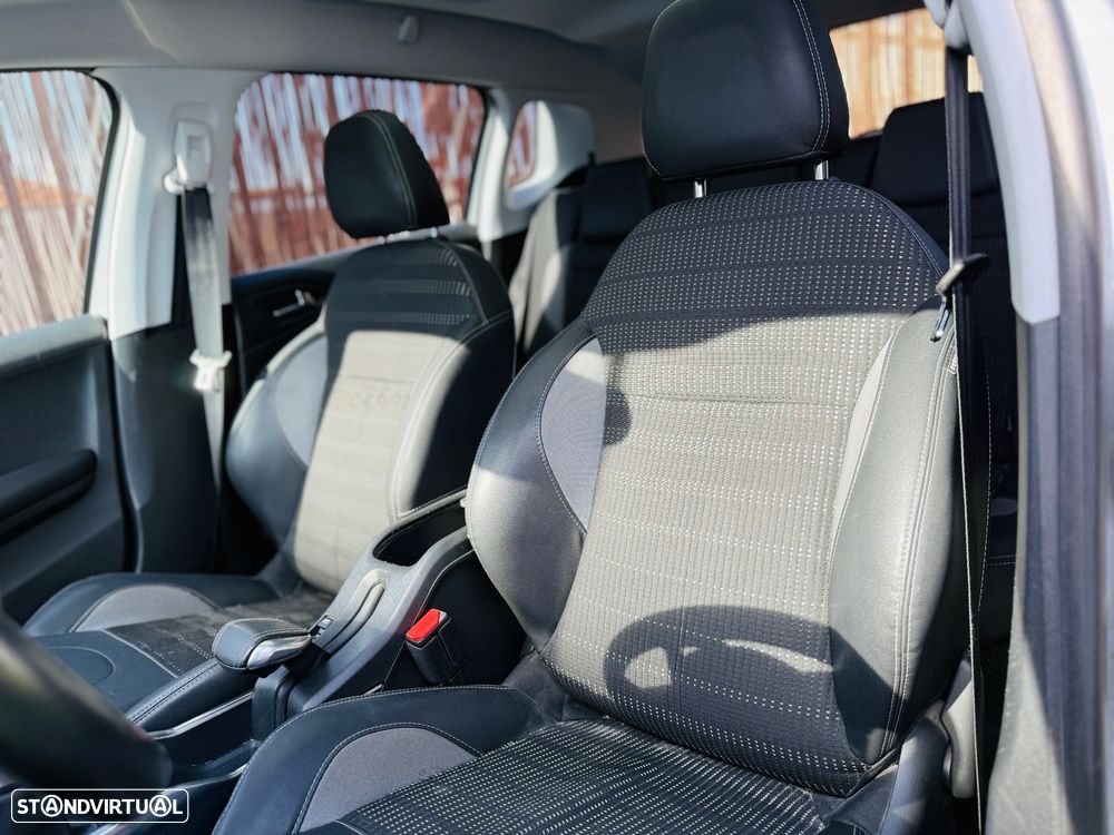 Peugeot 2008 1.2 PureTech Allure - 17