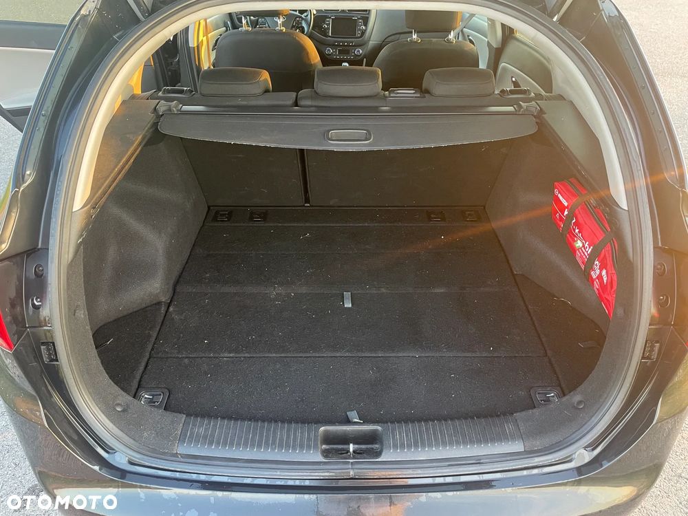 Kia Ceed 1.6 CRDi 128 ISG Dream-Team Edition - 19
