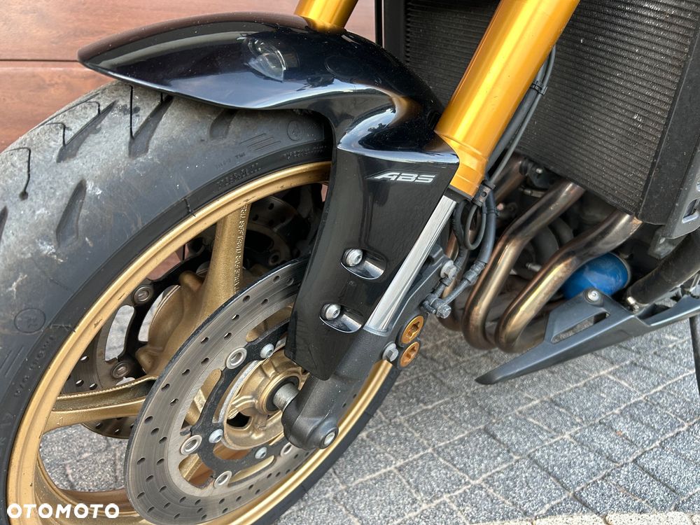 Yamaha FZ8 - 19