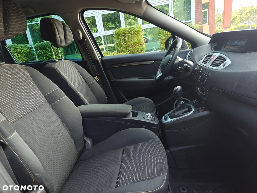 Renault Scenic - 16