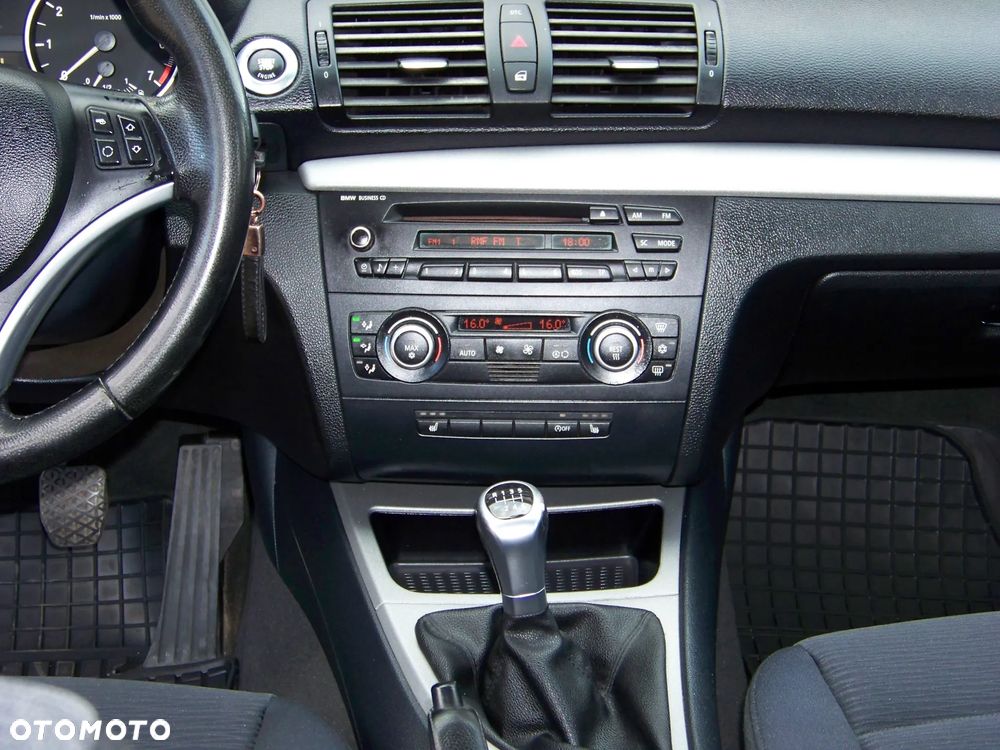 BMW Seria 1 118i - 20