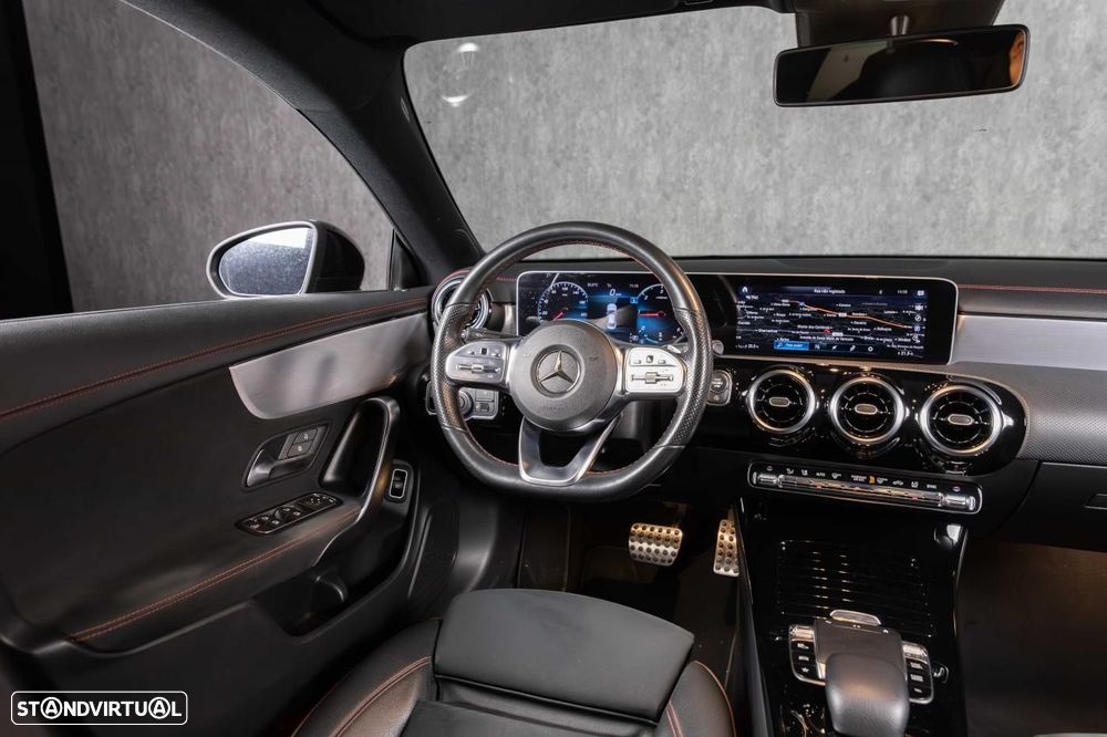 Mercedes-Benz CLA 180 - 53