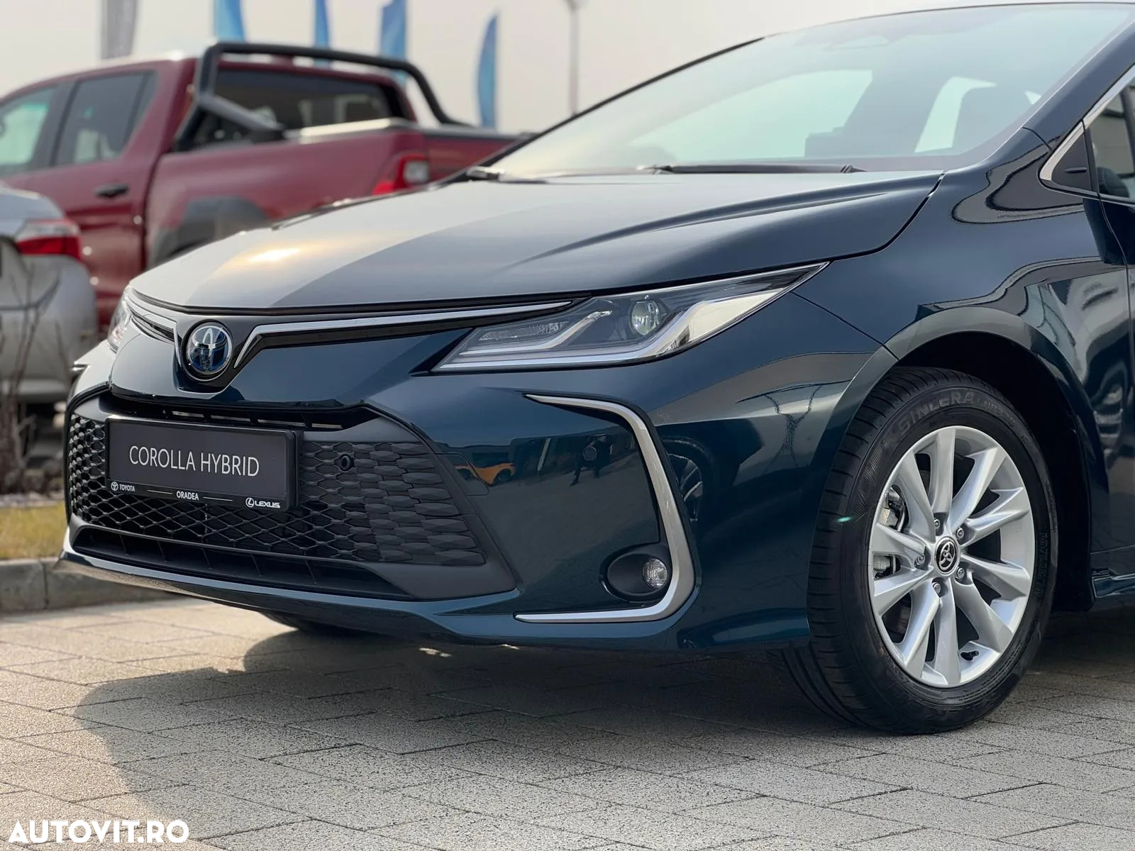 Toyota Corolla 1.8 HSD Business - 8