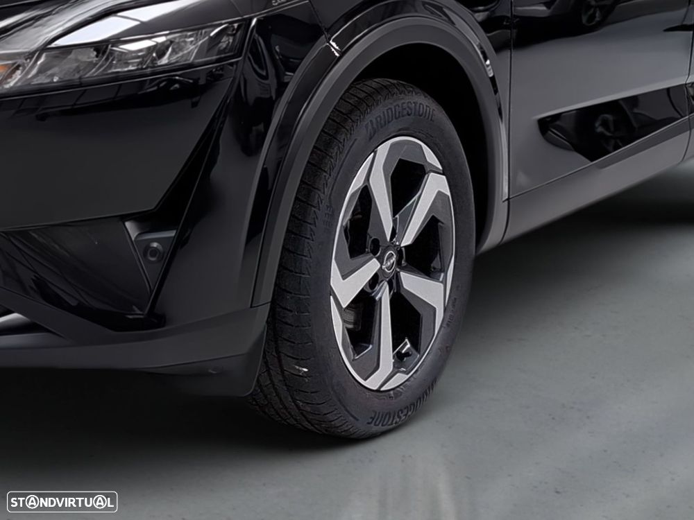 Nissan Qashqai 1.3 DIG-T N-Connecta LED - 11