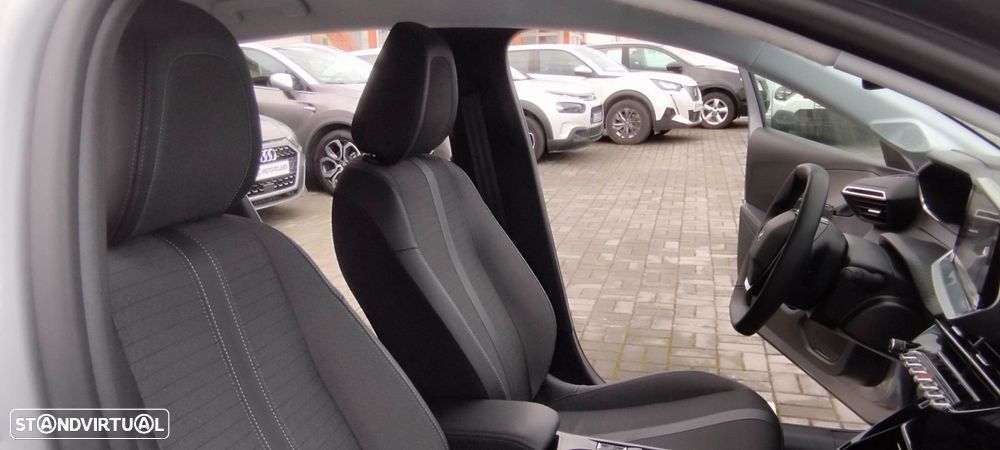 Peugeot e-208 50 kWh Allure Pack - 22