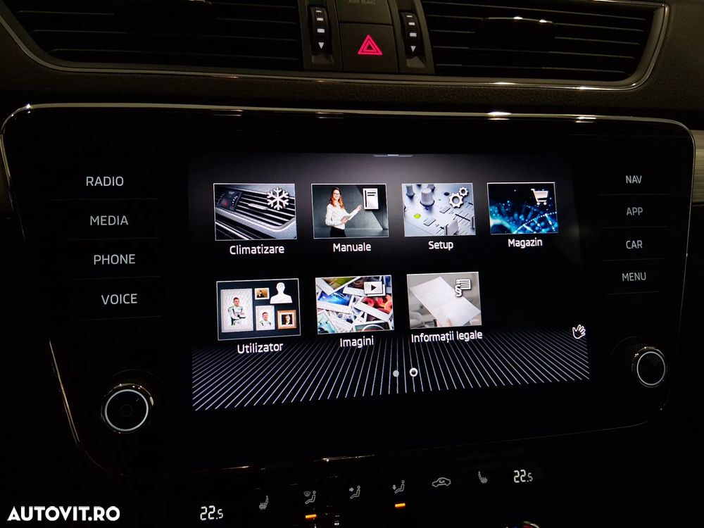 Skoda Superb 2.0 TDI DSG Ambition - 30