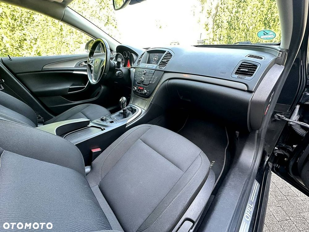 Opel Insignia - 11