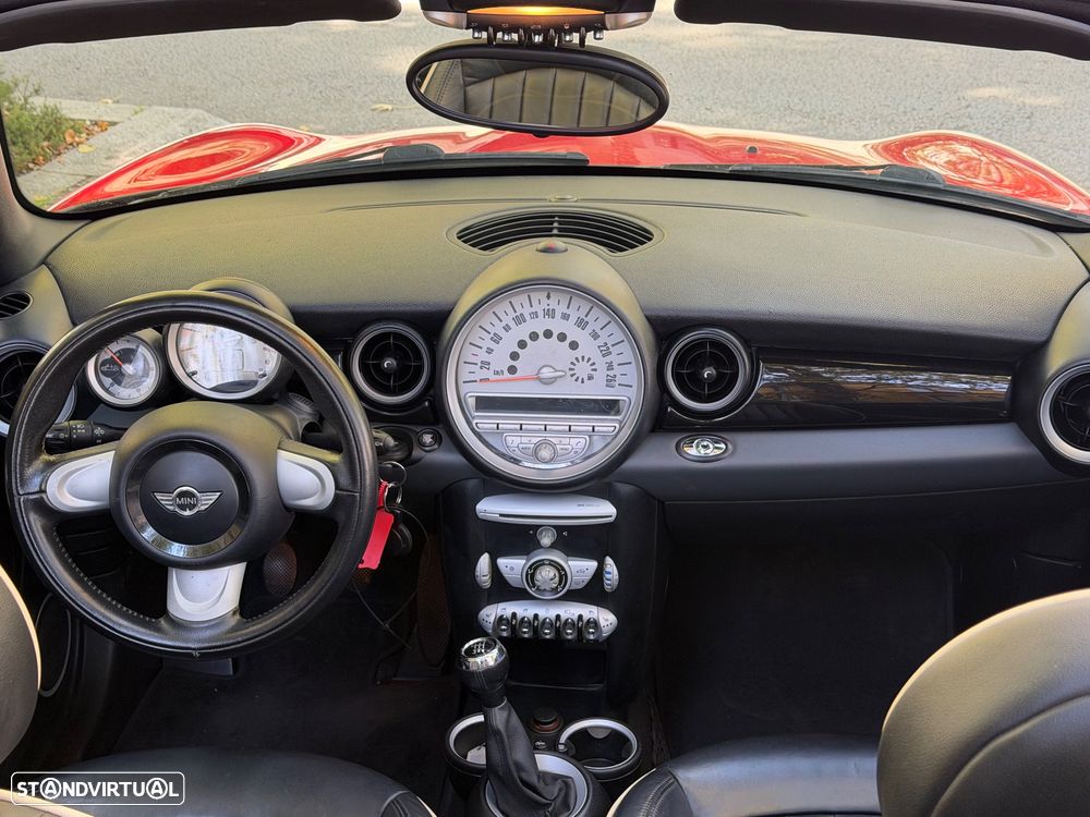 MINI Cabrio Cooper - 32
