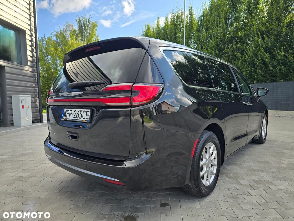 Chrysler Pacifica - 7