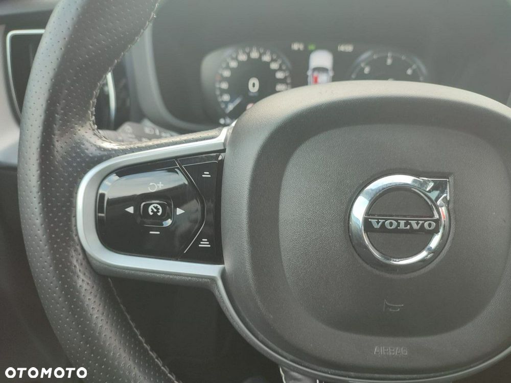 Volvo XC 60 - 32
