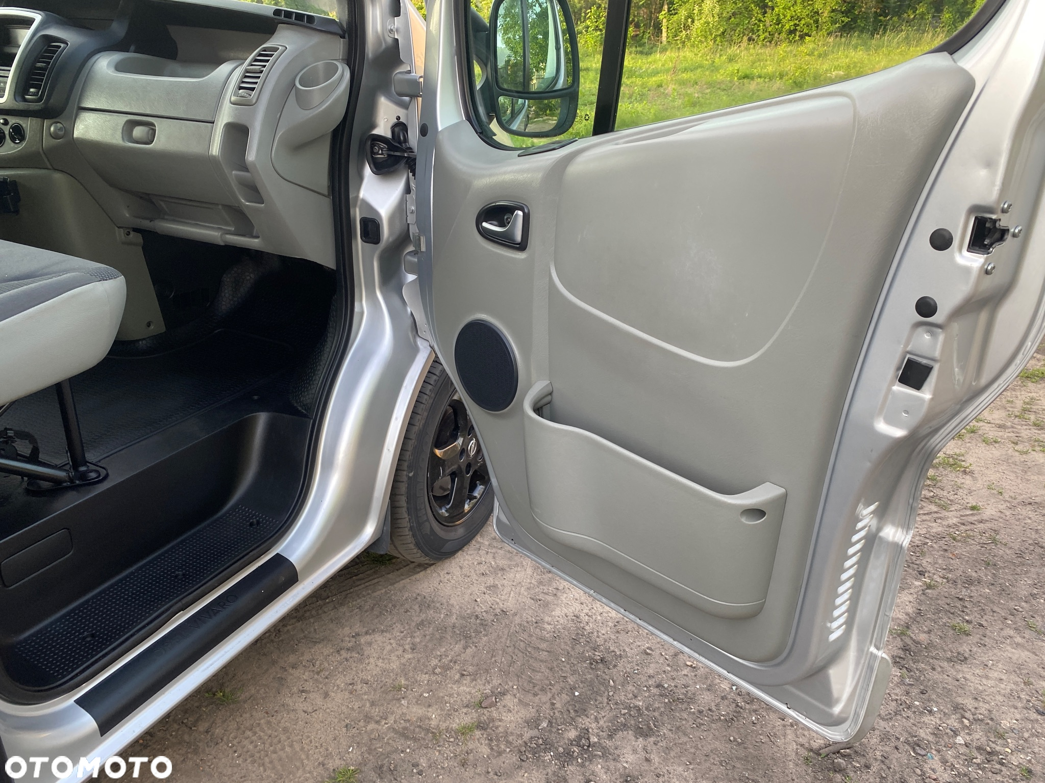 Opel VIVARO - 23