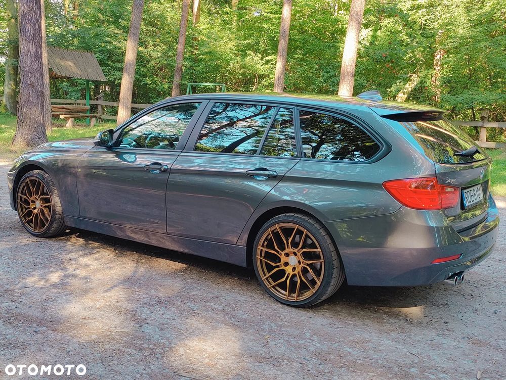 BMW Seria 3 330d xDrive Modern Line - 6