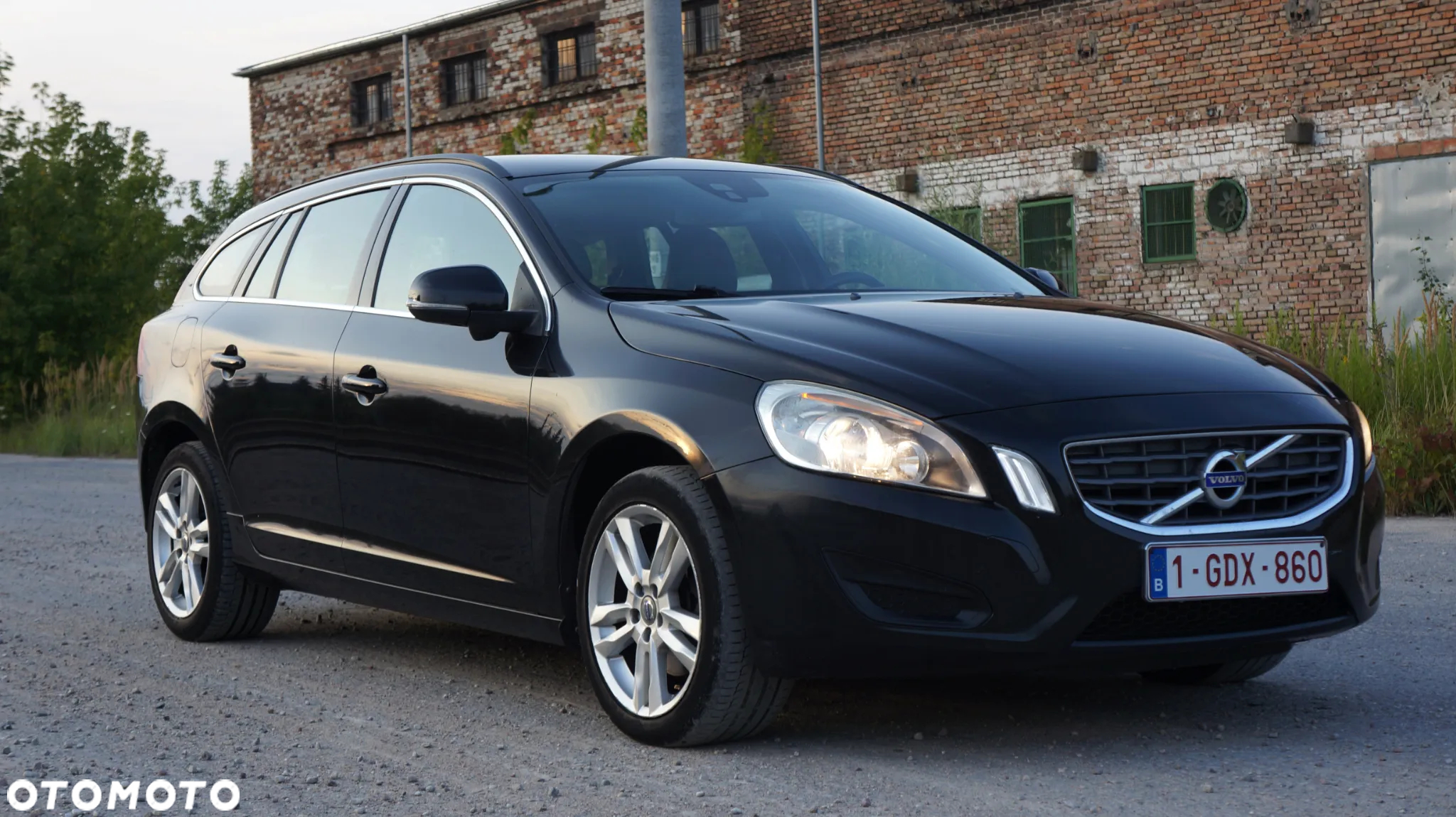 Volvo V60 D2 Momentum - 3