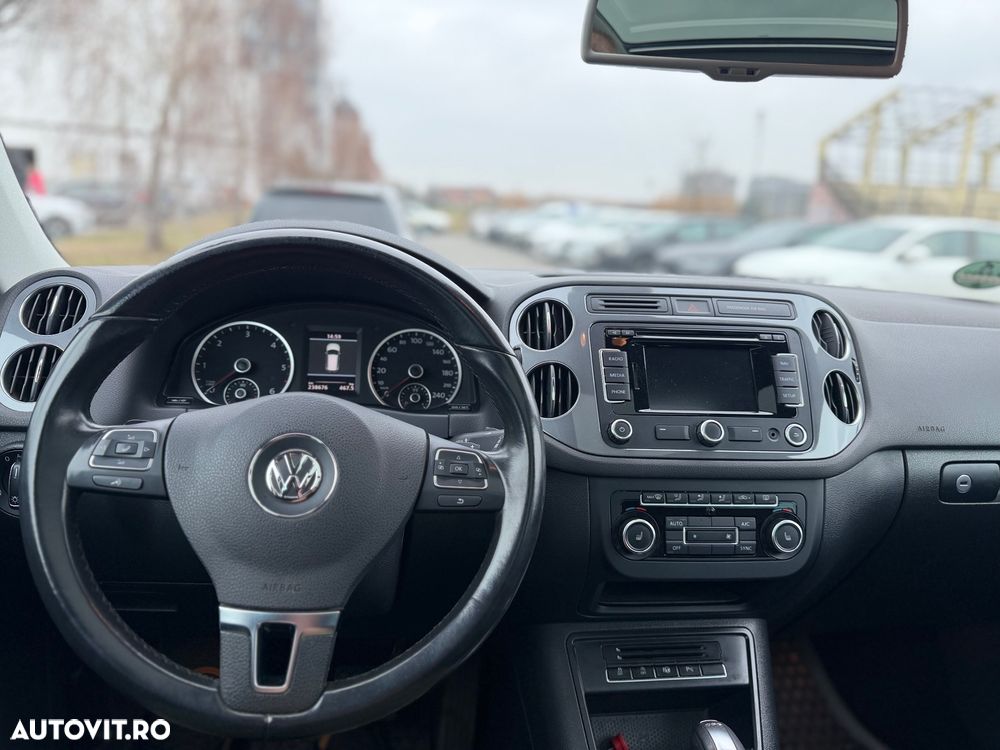 Volkswagen Tiguan - 16