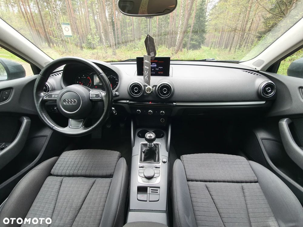 Audi A3 Sportback - 12