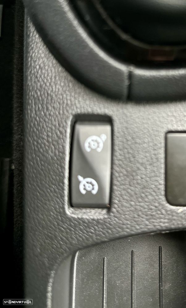 Renault Clio (Energy) dCi 90 Start & Stop LIMITED - 4