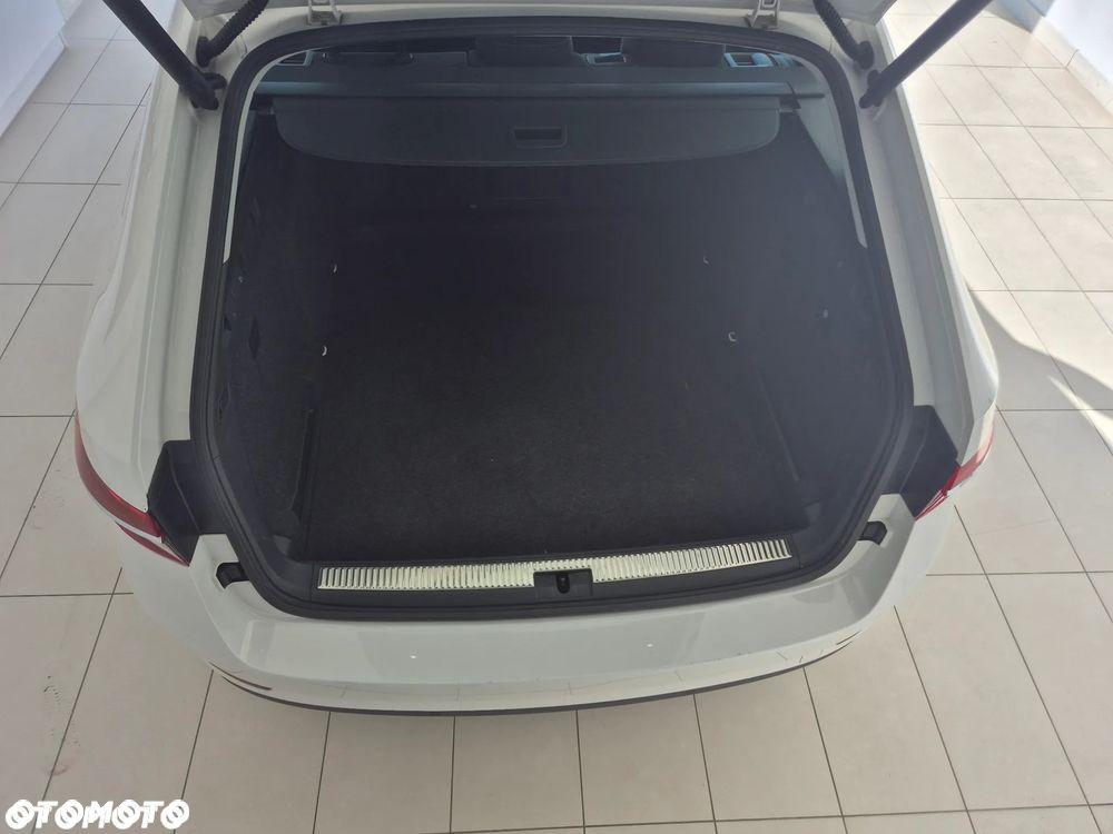 Skoda Superb 1.5 TSI Ambition DSG - 9