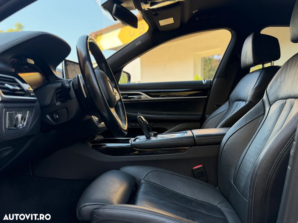 BMW Seria 7 745e - 7