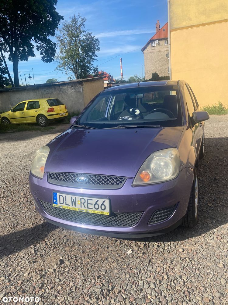 Ford Fiesta - 2