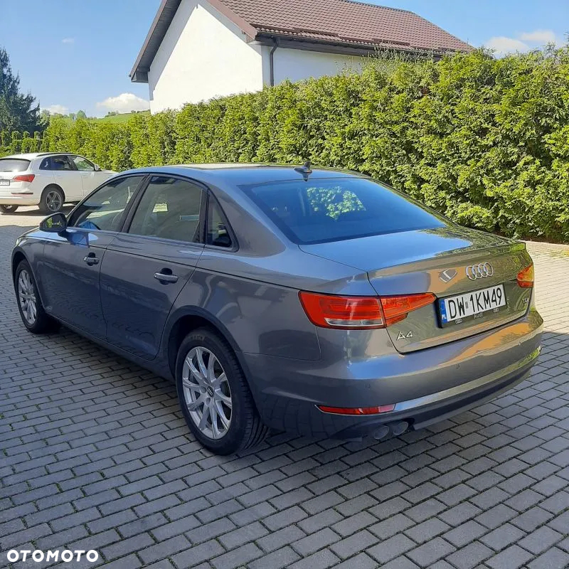 Audi A4 2.0 TDI Design - 2