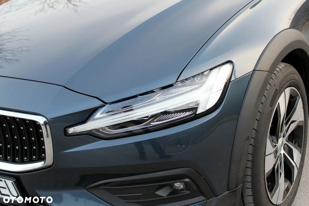 Volvo V60 Cross Country B4 D AWD Geartronic Pro - 12