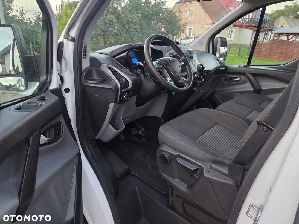 Ford Transit Custom - 12