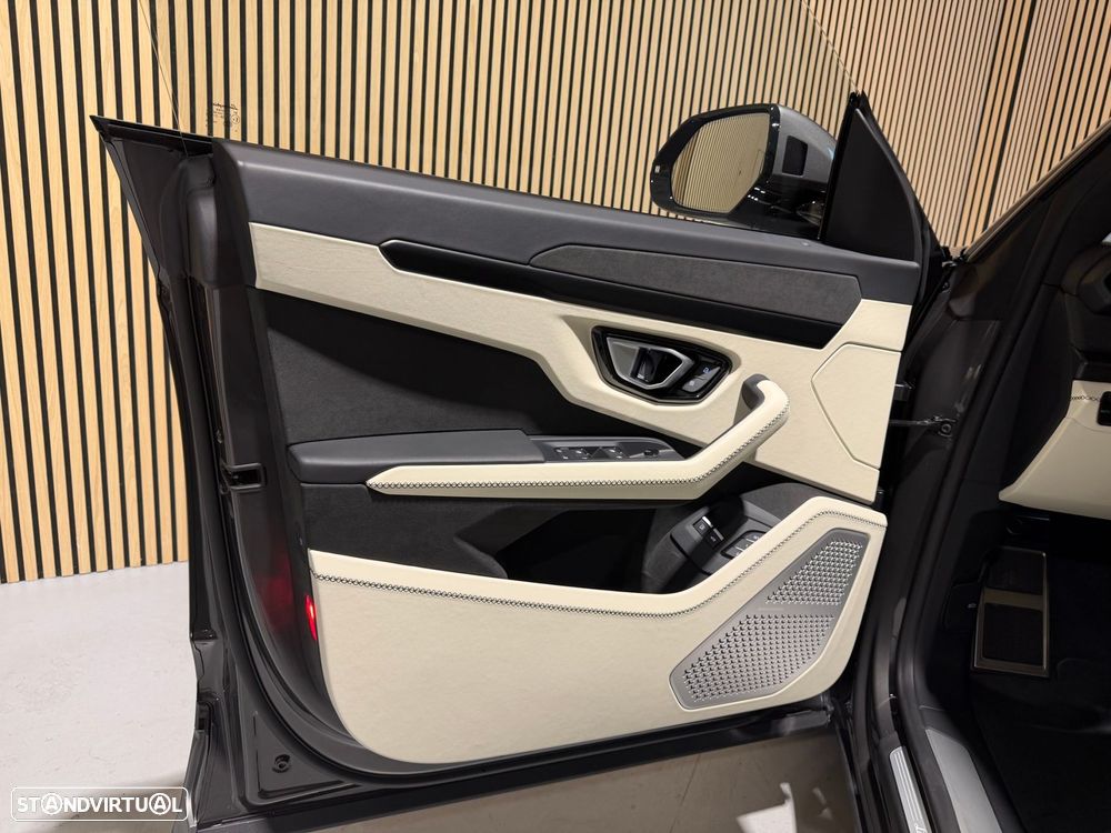 Lamborghini Urus 4.0 V8 SE - 31