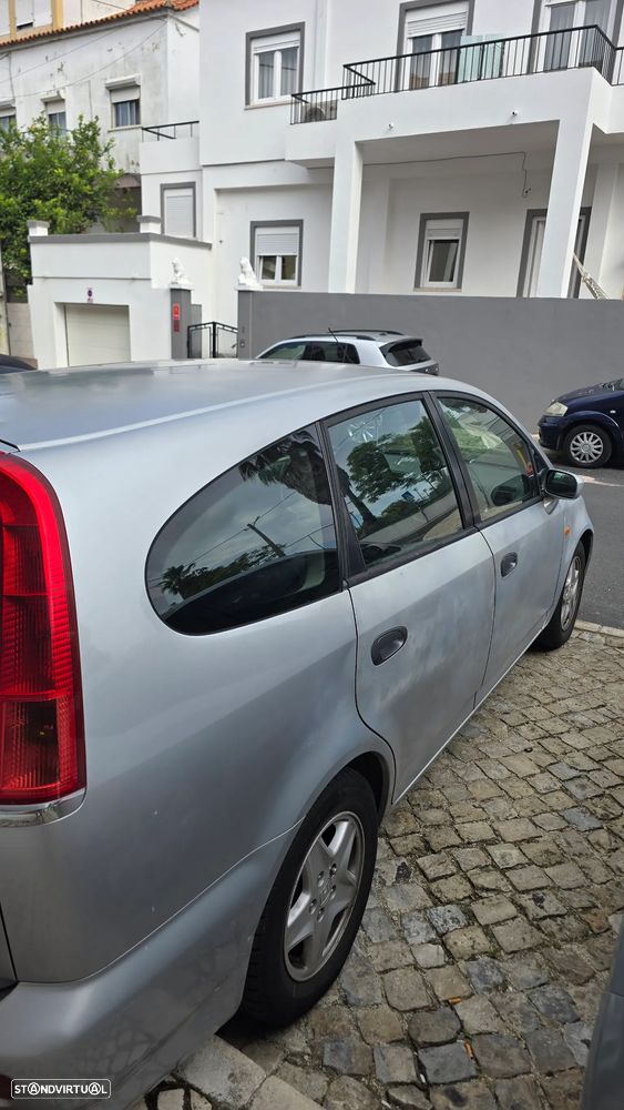 Honda Stream 1.7 ES - 4