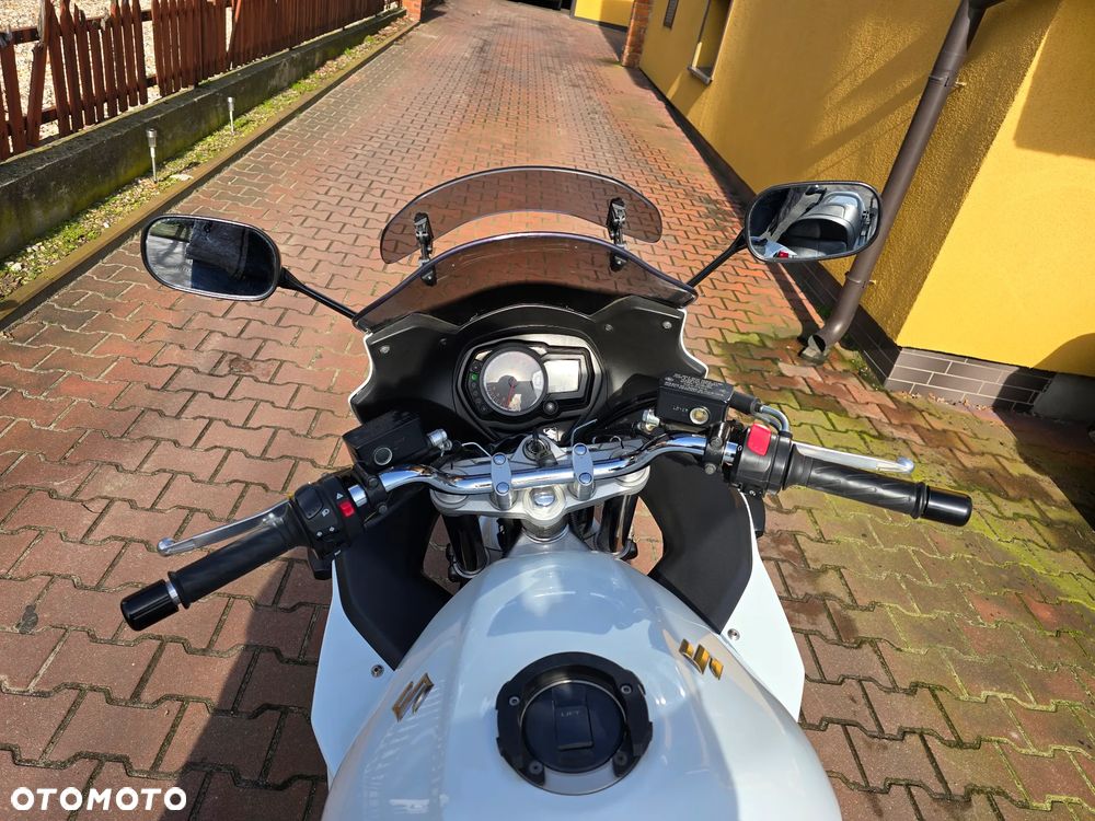 Suzuki GSX - 7