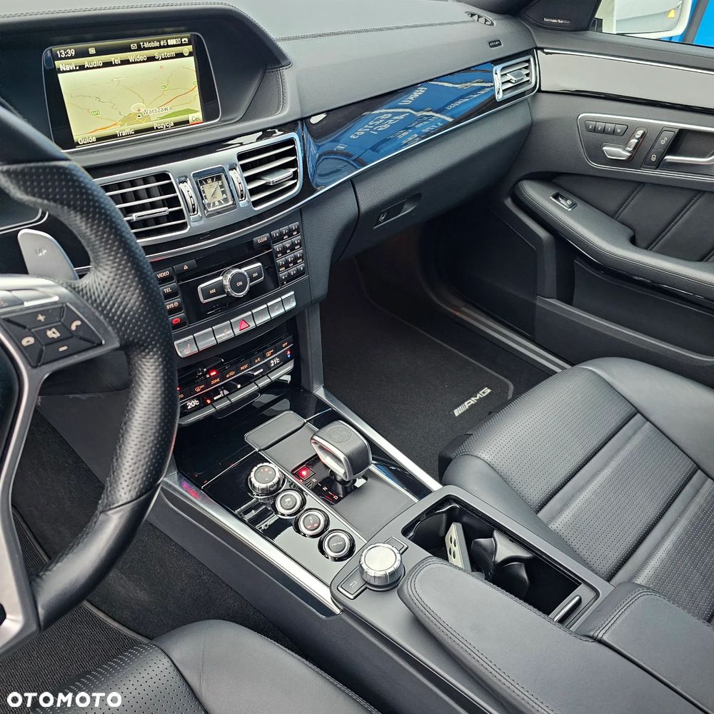 Mercedes-Benz Klasa E 63 AMG 4Matic AMG Speedshift MCT - 36