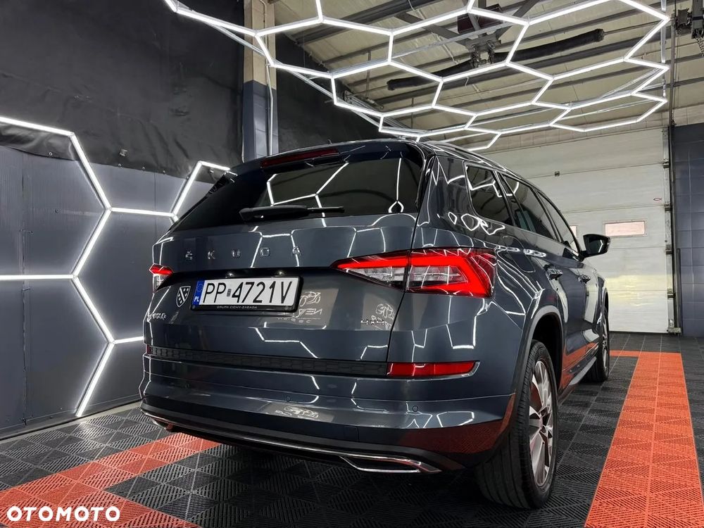 Skoda Kodiaq 2.0 TSI 4x4 DSG Sportline - 6