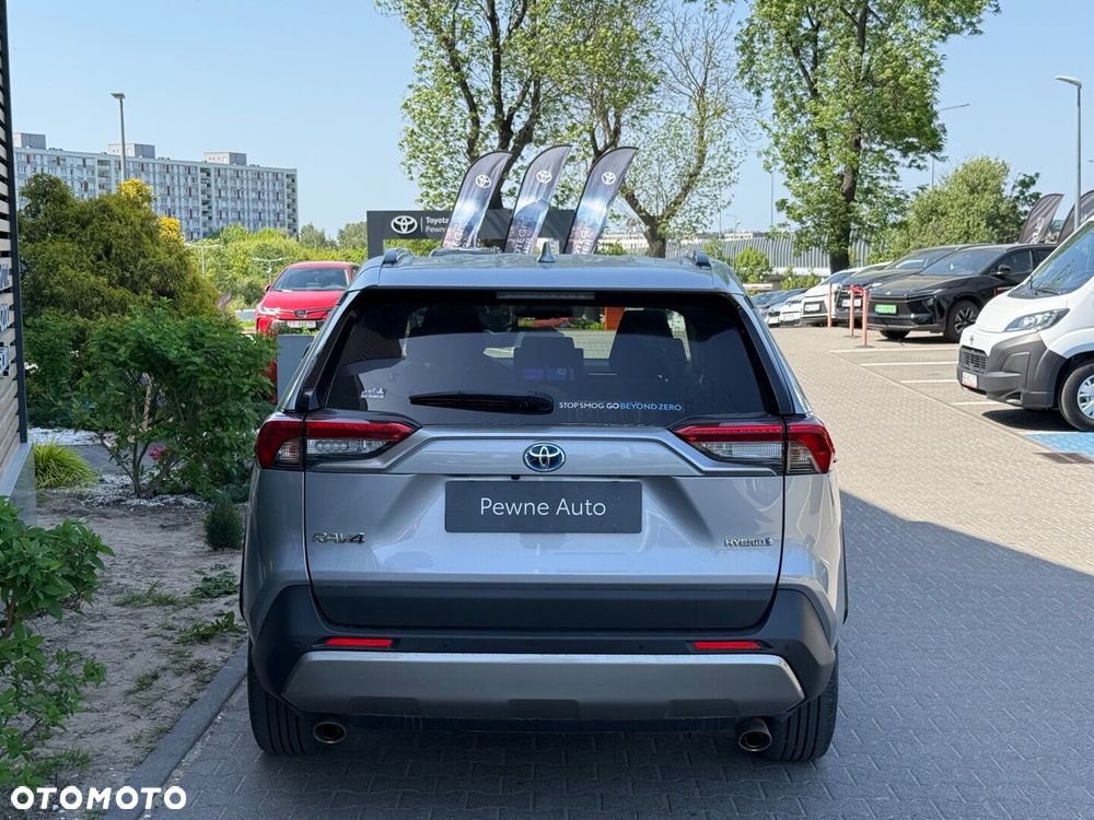 Toyota RAV4 - 4