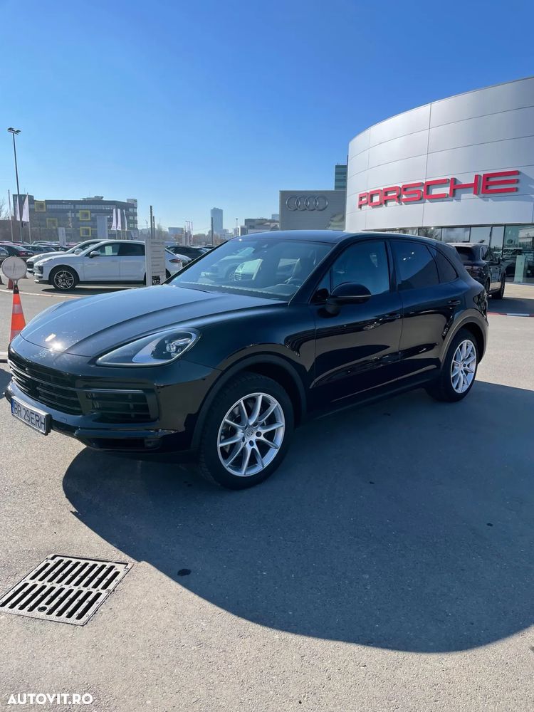 Porsche Cayenne Standard - 8