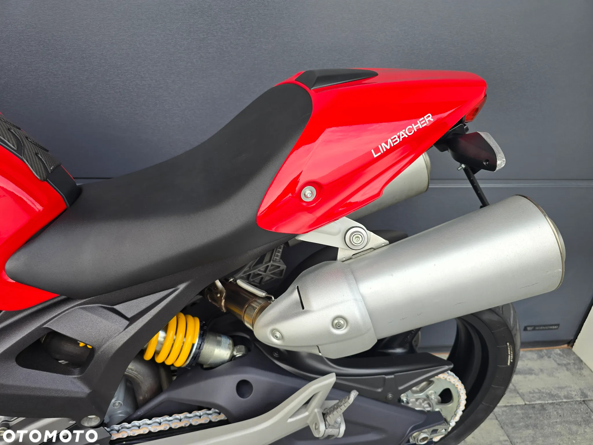 Ducati Monster - 12