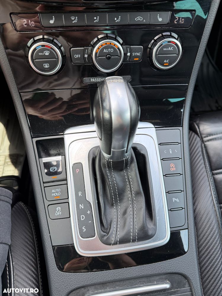 Volkswagen Passat CC - 10