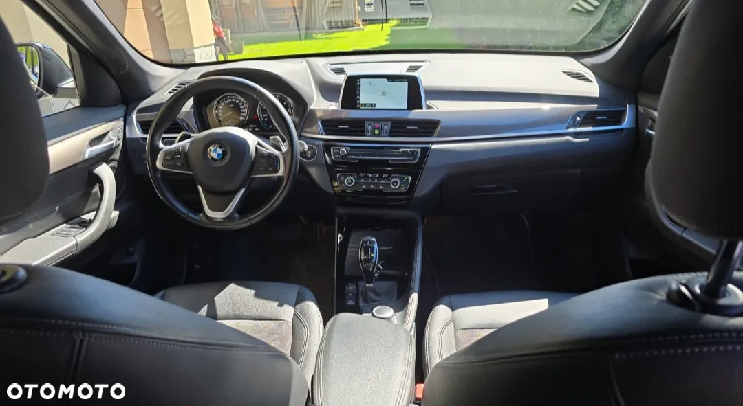 BMW X1 xDrive18d - 13