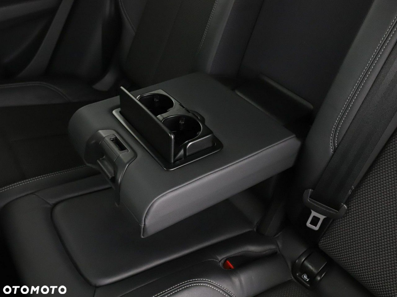 Audi Q5 2.0 TDI quattro S tronic sport - 33